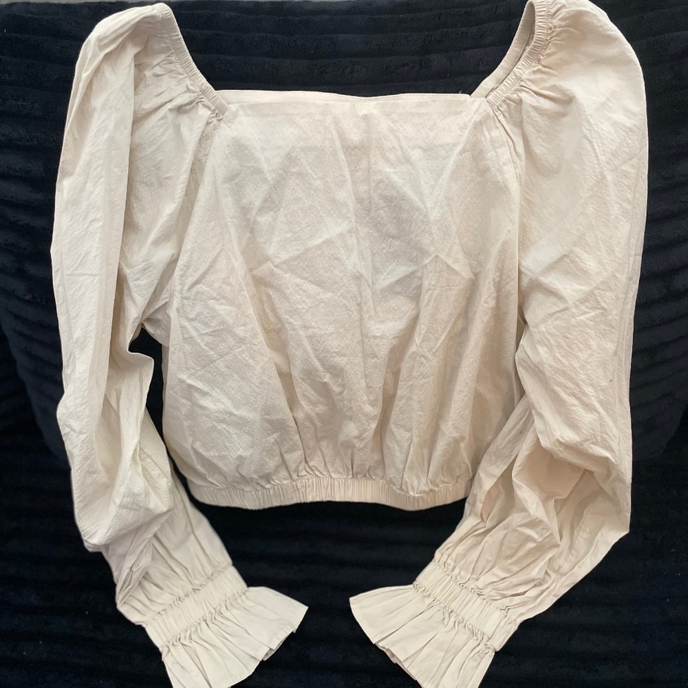 Levi’s bell sleeves off shoulders blouse